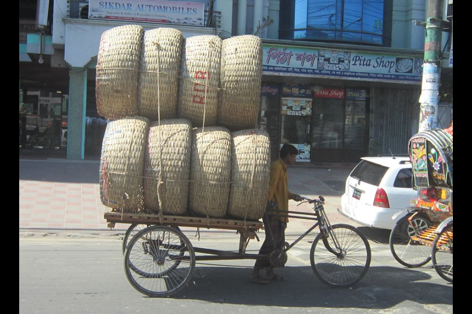 Hauling baskets in Chittagong